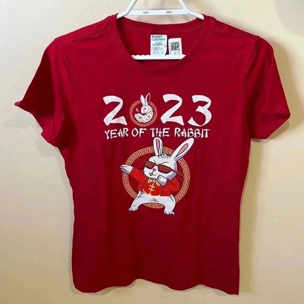 NWT  tshirt